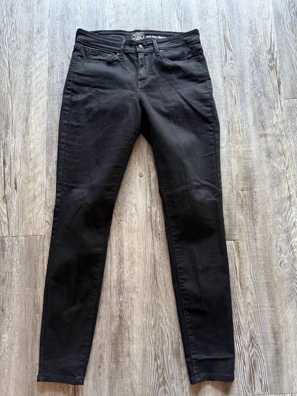 Levi Black Jeans